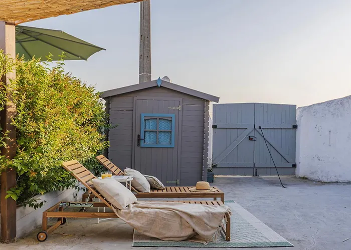 Coastal Hideaway - Near Surf *